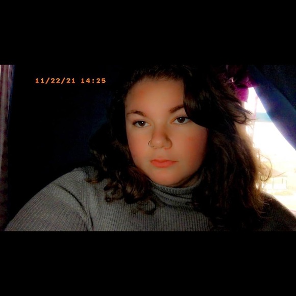 Meet your Posher, Francine - Picture 4 of 4